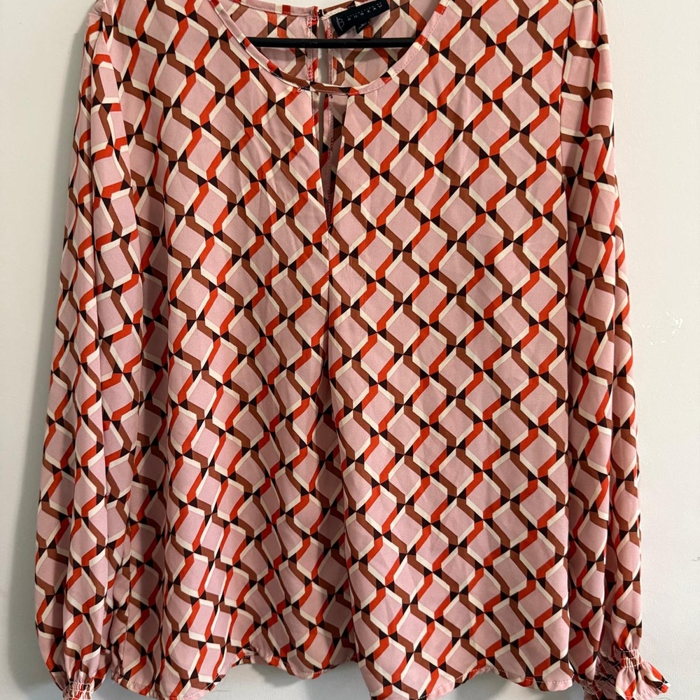 Geometric Patterned Blouse in Pink and Red